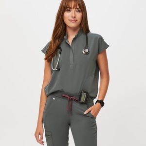 Figs Rafaela Oversized Scrub Top